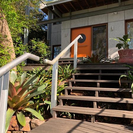 Tranquil Garden Apartment With Living Room Wollongong Exteriör bild